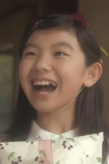 村崎真彩
